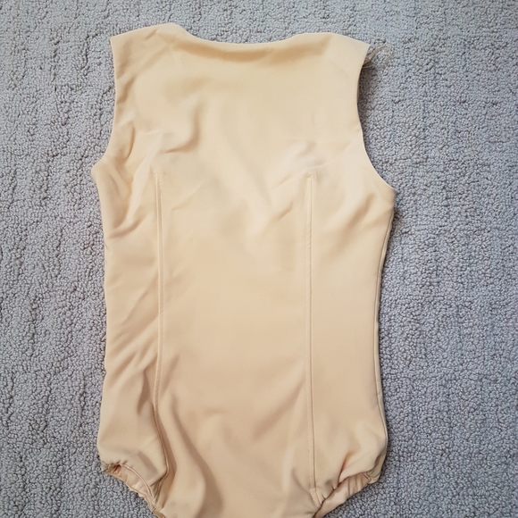 Zara Women's Sleeveless w/ Metal Detail Bodysuit Butter Yellow Sz XS NWT - Picture 9 of 13